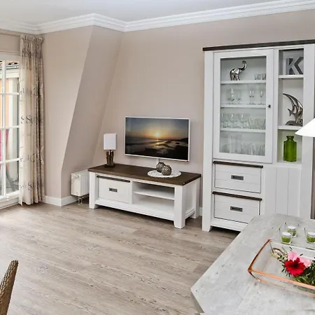 Apartment Unter Den Kolonnaden - 27-18 Kuehlungsborn